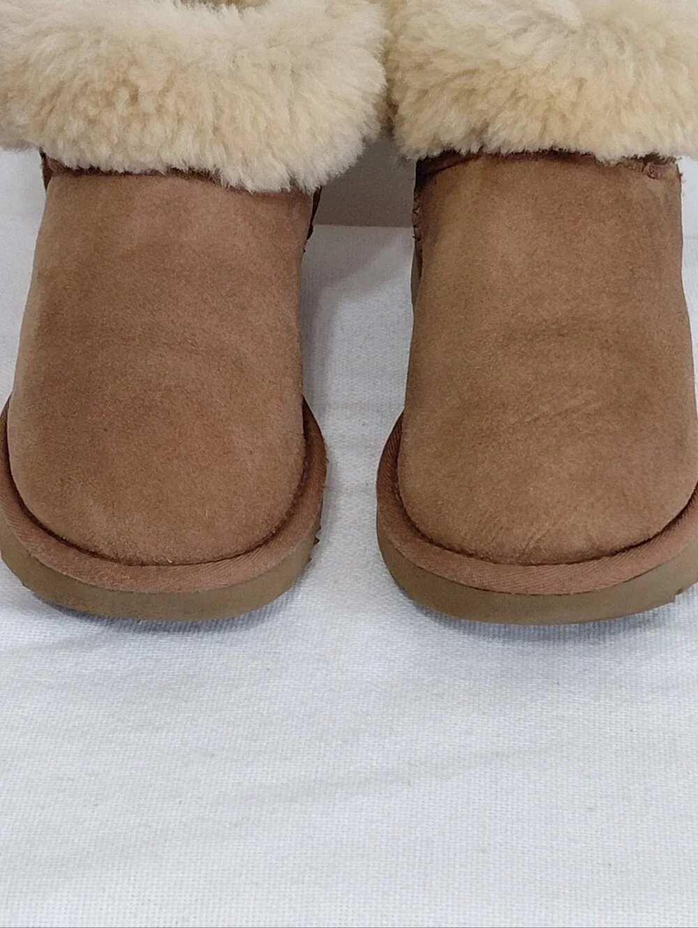 Ugg Classic Short Boot Size 8